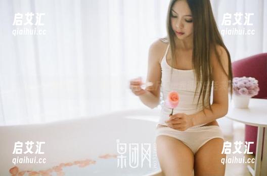 GIRLT果团网-龚玥菲 GIRLT果团网 - 龚玥菲皮衣照片:这尺度…我说不出话来了。