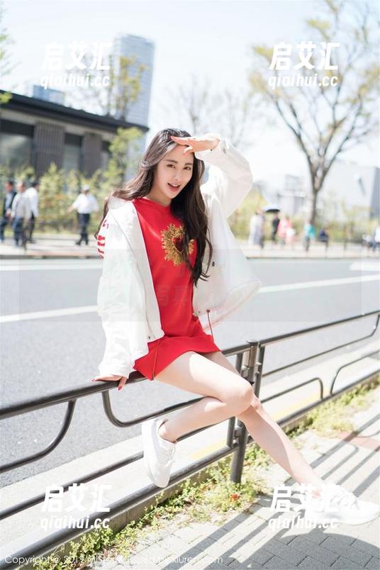 MiStar魅妍社-美昕Yumi MiStar魅妍社 - 沉浸在美昕Yumi的办公室幻想里,写真背后是无限的可能