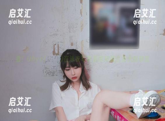 看！Uhye(이유혜)在泳衣写真里如何藏住夏天的秘密