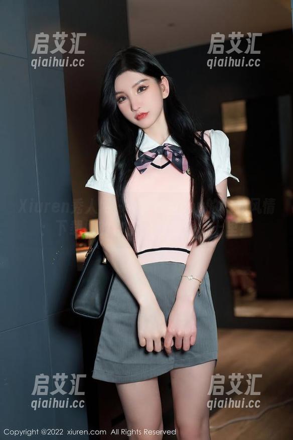 Xiuren秀人网-媃柔rourou Xiuren秀人网 - 媃柔rourou的户外风情:下载她的作品,感受春风十里!