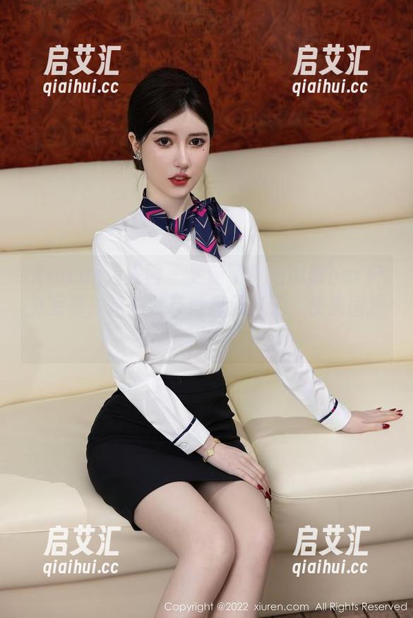 Xiuren秀人网 - 更新了！潘琳琳ber户外写真：这一片草地我承包了，快来围观！