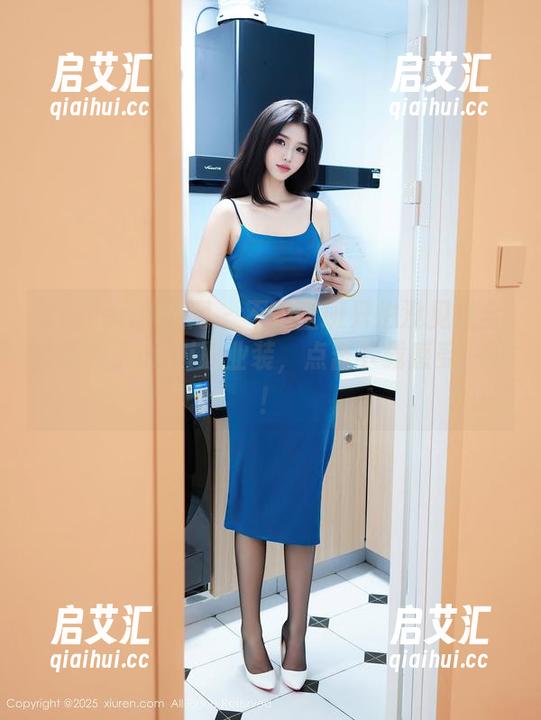 Xiuren秀人网 - 不怕上班只怕没见过全套糯美子mini职业装，点击下载感受一下！