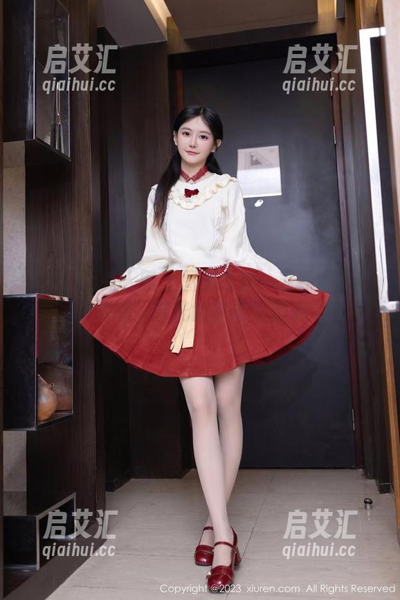 Xiuren秀人网 - 图集在线：当韩姗姗穿上校服，时光的静谧又回来了