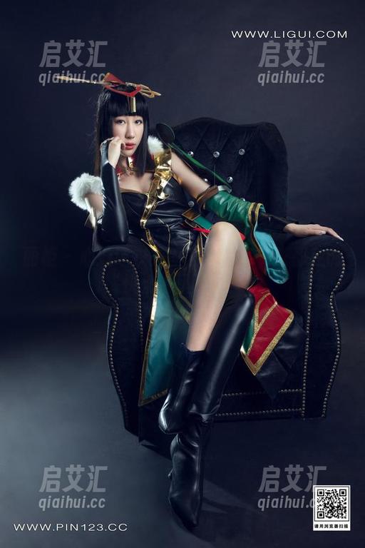 丽柜 - 心心泳衣美图合集：每一张都在说“快来海里游玩！”