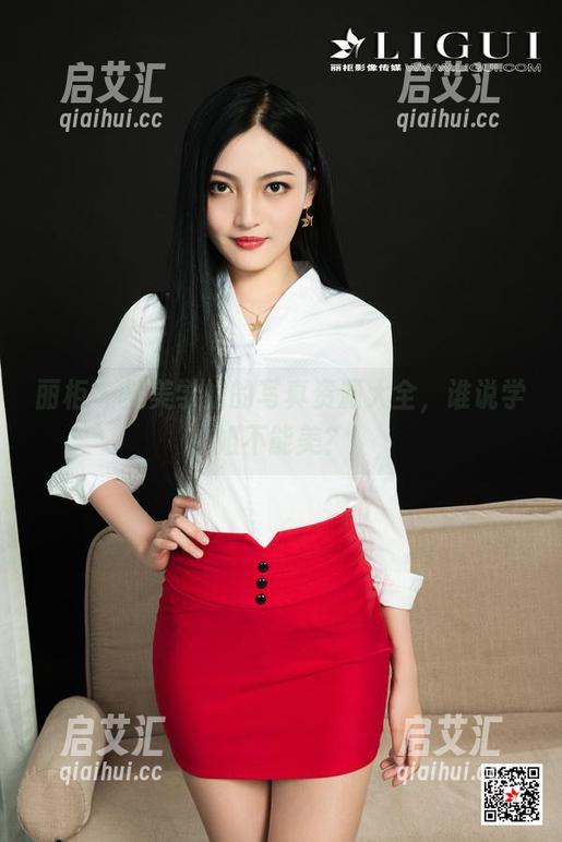 丽柜-美美 丽柜 - 美美学姐的写真资源大全,谁说学姐不能美?