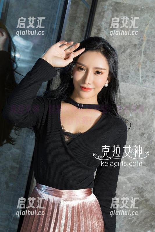 克拉女神-菲菲 克拉女神 - 校服女神菲菲降临!全套写真等你下载!