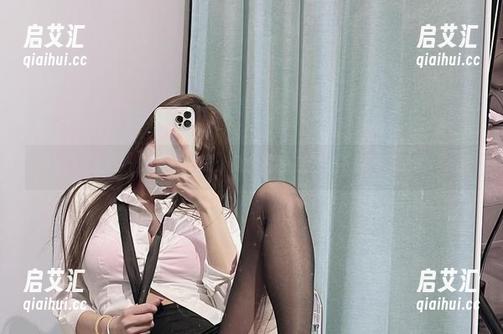 兔宝妮to 微密圈 - 兔女郎图册:兔宝妮to在阳光下的慵懒瞬间