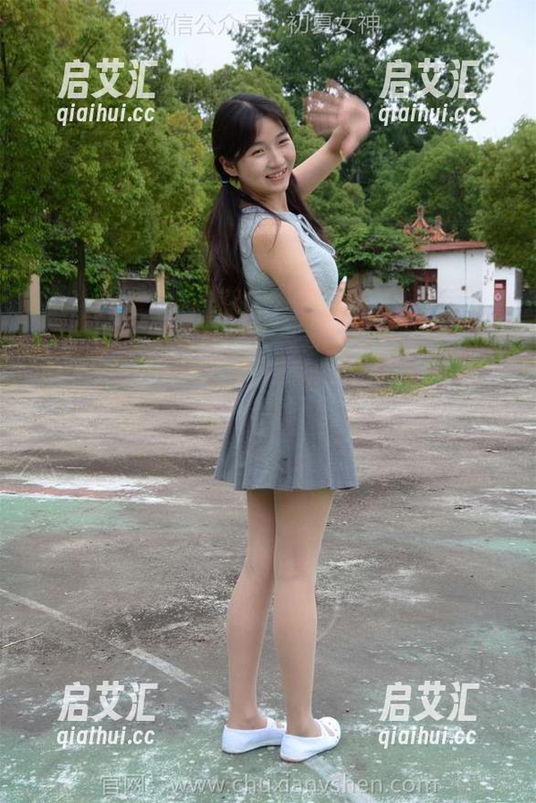 初夏女神-安妮 初夏女神 - 图集揭秘!安妮的吊带世界,快来下载这份时尚宝典!