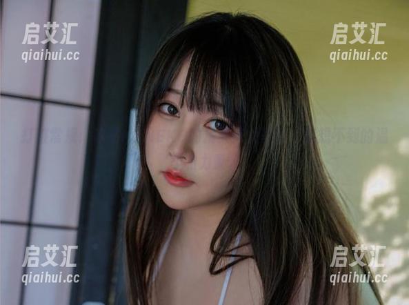 打破常规：咔喵KANEKO的精灵修女写真，意想不到的温柔和力量。
