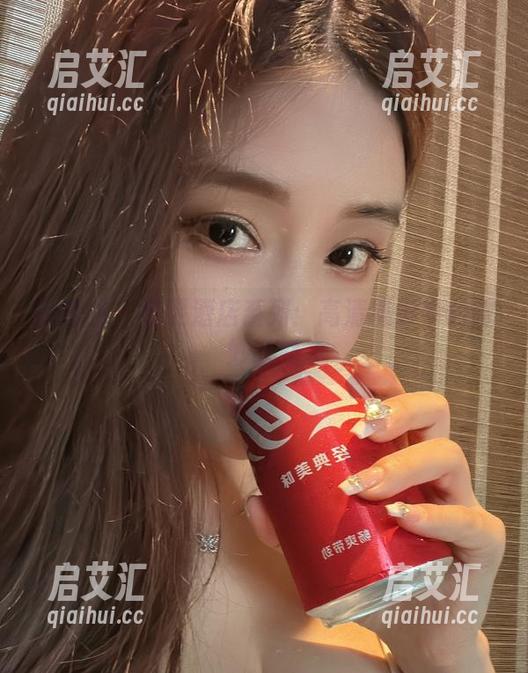 奶雯 微密圈 - 奶雯酒店系列:高清摄影中的微妙诱惑