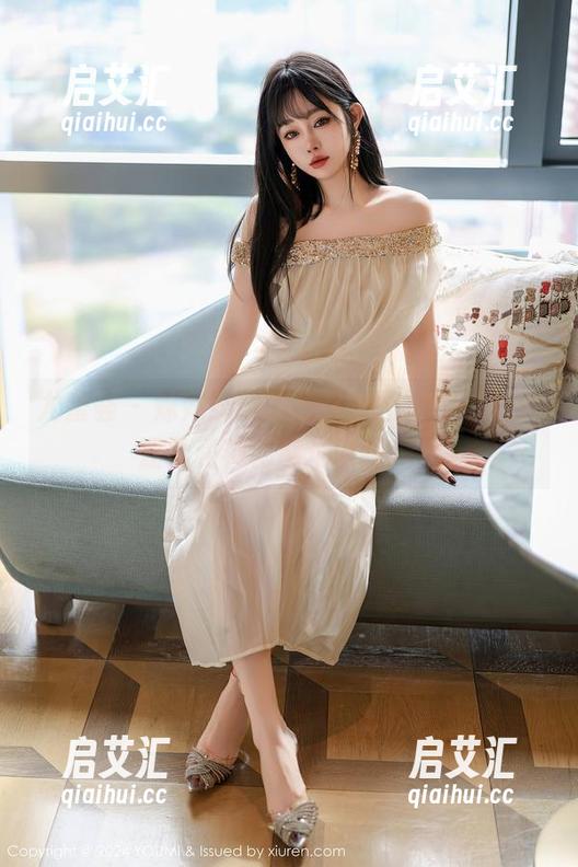 尤蜜荟-姝姝妹妹 尤蜜荟 - 姝姝妹妹的裸足原图,细节处的温柔和神秘感难以拒绝。