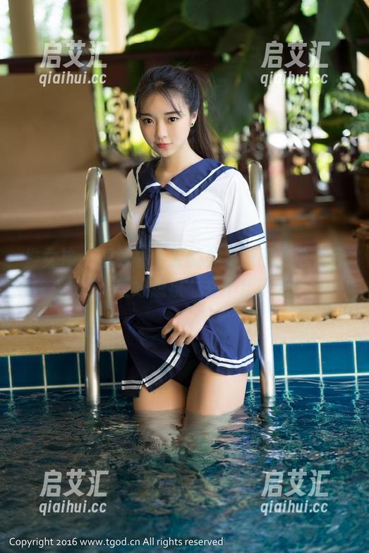 推女神-杨上萱 推女神 - 看看杨上萱的美足原图,这在我的“美好想象”并不止于此
