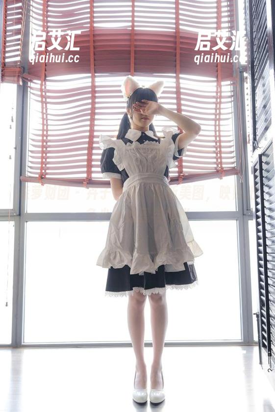 森萝财团-卉子 森萝财团 - 卉子白裙:最新美图,映照出多少小心思与惆怅