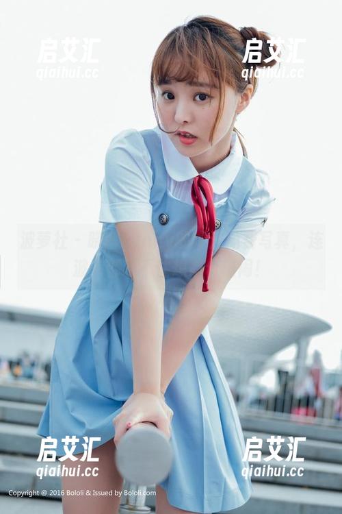 波萝社-晓茜sunny 波萝社 - 晓茜sunny的海边免费写真,连波浪都忍不住想凑个热闹!