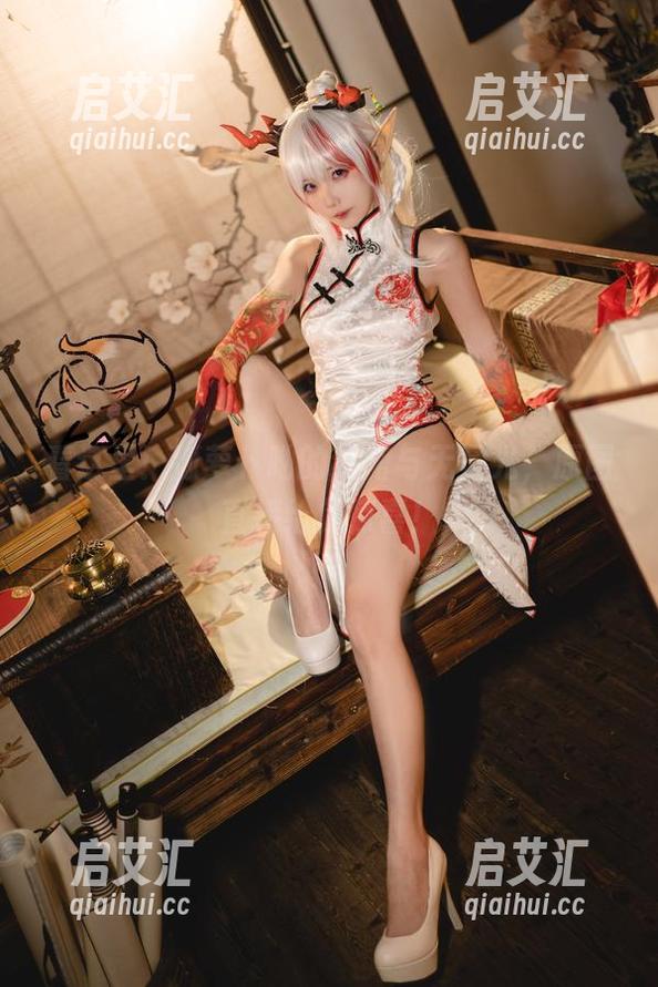 狐萝卜呦 看这里!狐萝卜呦的红裙与无圣光,原图直接给你惊喜!