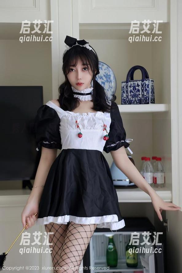 秀人网 - 奶瓶土肥圆的护士写真，我的图库需要这下载灵魂补给！