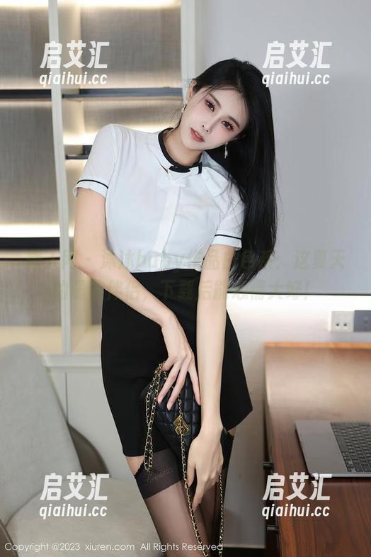 秀人网 - 沐沐baby作品白色系：这夏天的最佳伴侣，下载后能心情大好！