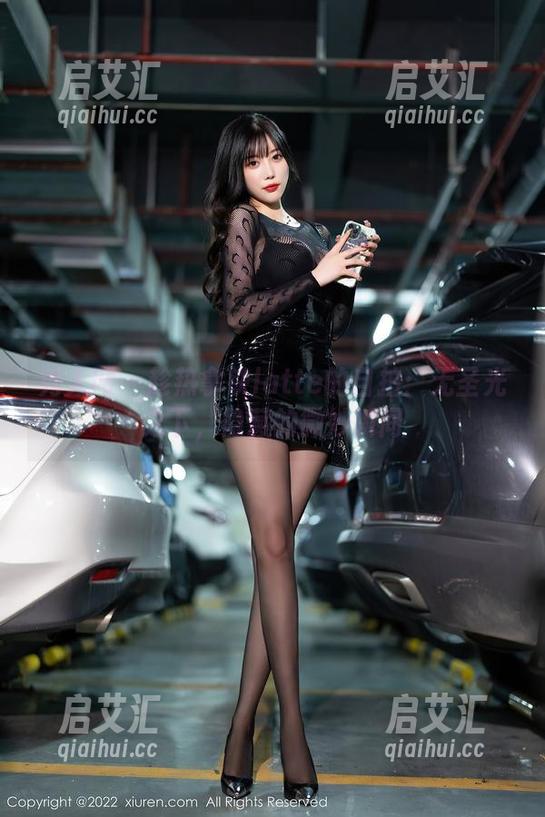 秀人网-趁热拿铁latte 秀人网 - 趁热拿铁latte的自拍:无圣光之下,隐藏的微妙瞬间
