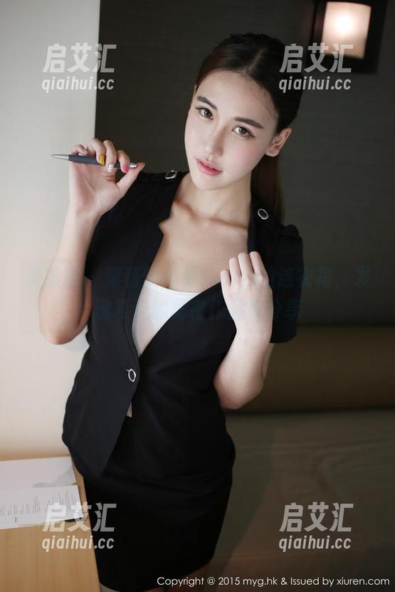 美媛馆-伊雨蔓Fiona 美媛馆 - 跟着伊雨蔓Fiona的连衣裙,发现夏天的秘密作品集分享