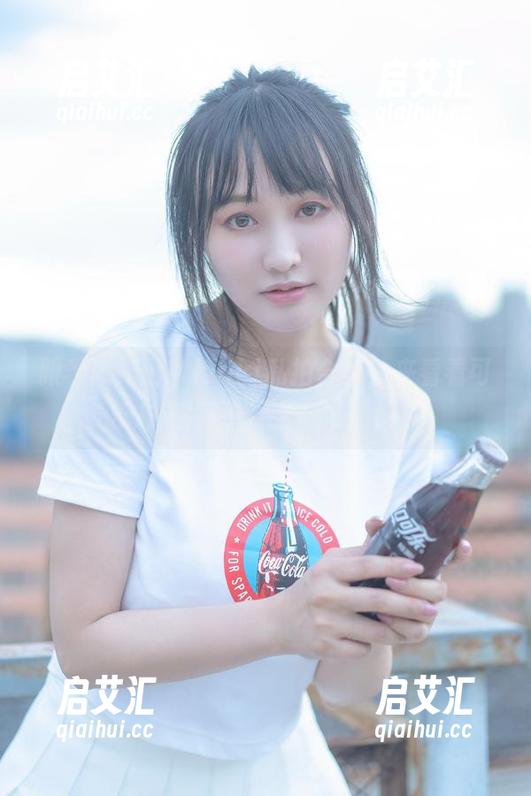脱尾巴Mizuki 跟着脱尾巴Mizuki私拍合集,来看看可乐JK都藏了什么奇妙瞬间!