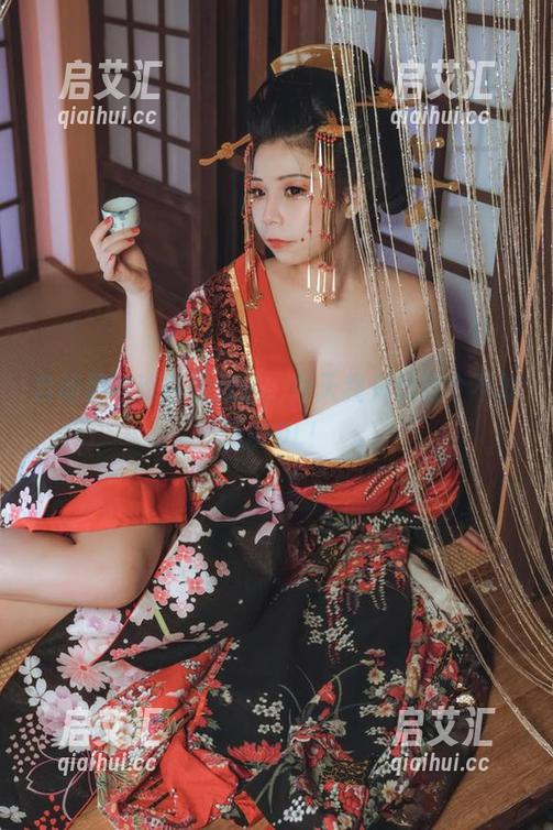自闭颜球球在线放送，今天我只想做个不加班的OL！