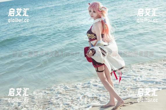 初音、粉蝶花与艾西Aiwest：一场关于定制和美的图集漫游