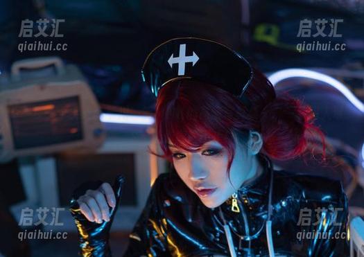 一步一个笑点：芊川一笑MNK的高清写真集，‘一拳超人弩S’让你捧腹不止！