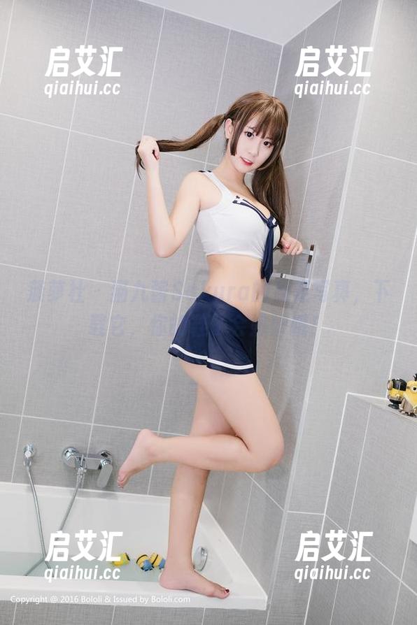 菠萝社 - 猫九酱Sakura的裸足写真，下载它，你的鞋子会嫉妒哦！