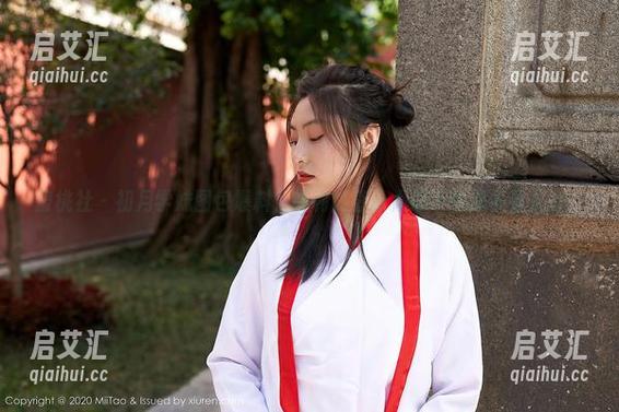 蜜桃社 - 初月学妹图包爆料，福利简直让人忍不住想多看几遍！