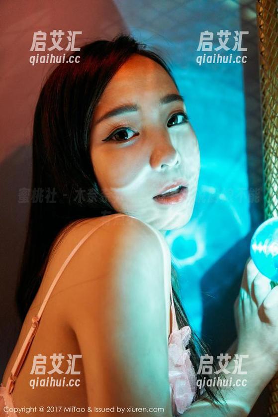 蜜桃社-木奈奈 蜜桃社 - 木奈奈分享美图,谁说厨娘不能有点小性感?