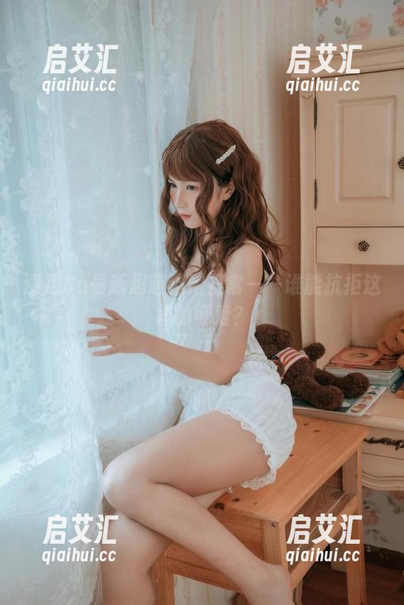 逐月Su最新超萌猫娘日常——谁能抗拒这样的可爱？