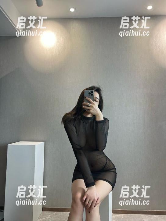 微密圈 - 金希儿带你领略私拍天使的原图世界，心动不已