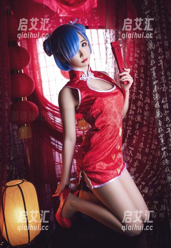 面饼仙儿 面饼仙儿的体操服,高清照片透着一丝丝神秘感。